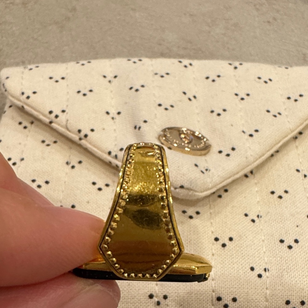 Sezane Black and Gold Ring - Picture 2 of 7